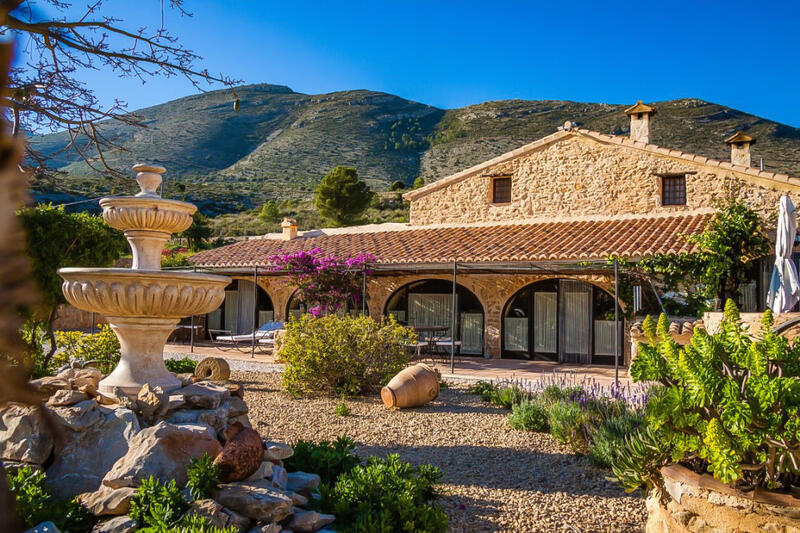 Villa til salgs i Benissa, Alicante
