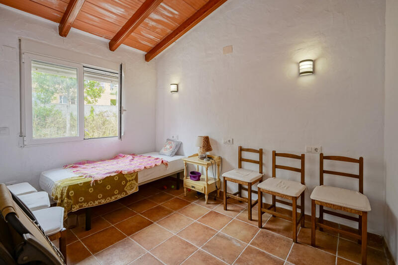 3 bedroom Land for sale