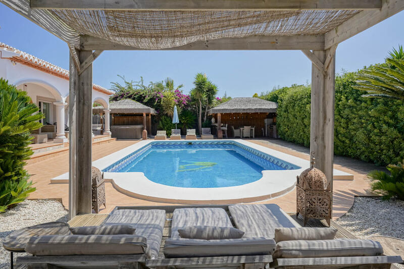 Villa zu verkaufen in Javea, Alicante