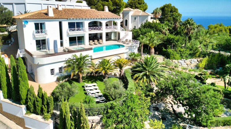 Villa til salg i Altea, Alicante