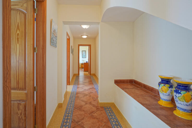 5 bedroom Villa for sale