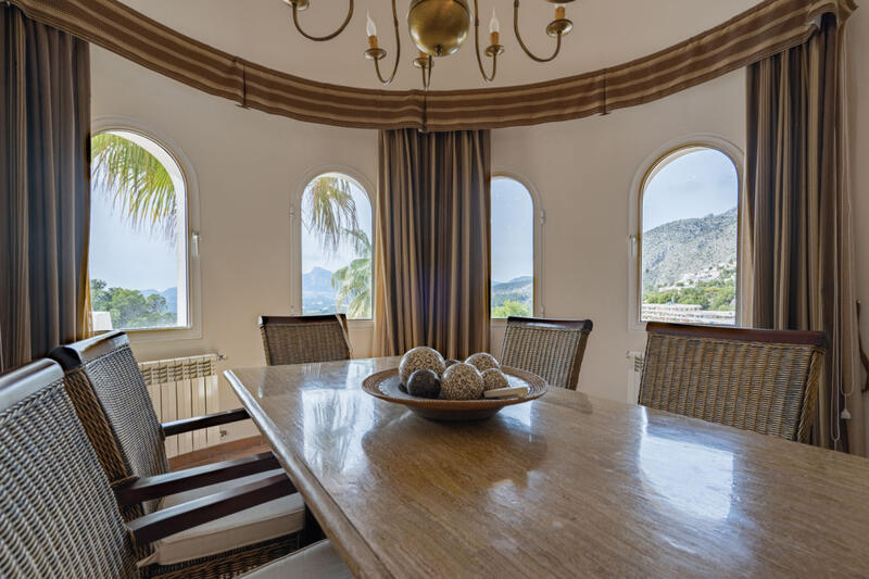 4 bedroom Villa for sale