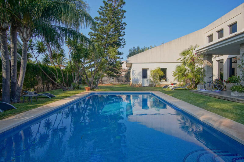 Villa Te koop in Denia, Alicante