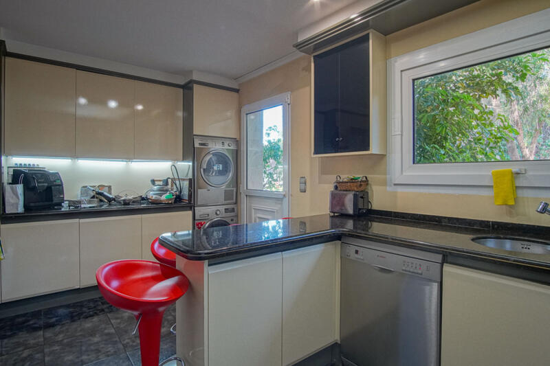 4 slaapkamer Villa Te koop