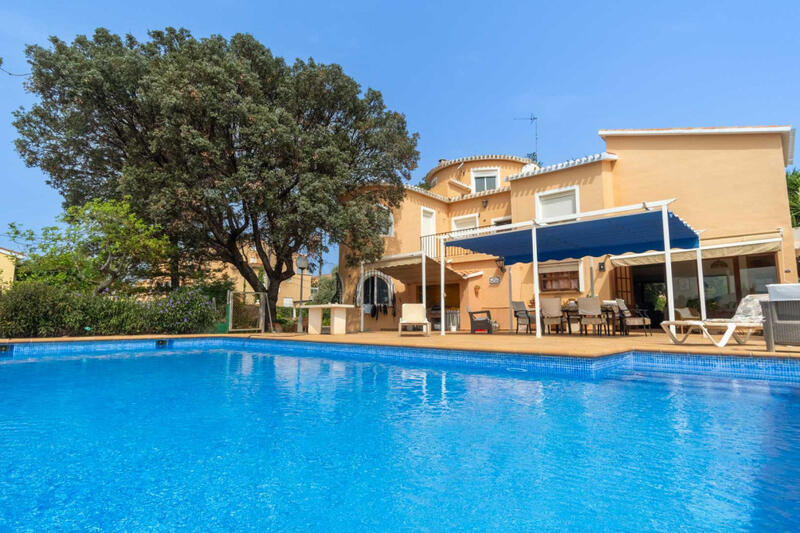 5 Cuarto Villa en venta