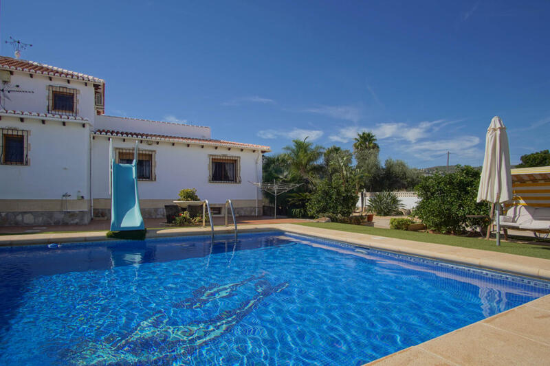 Villa à vendre dans Denia, Alicante