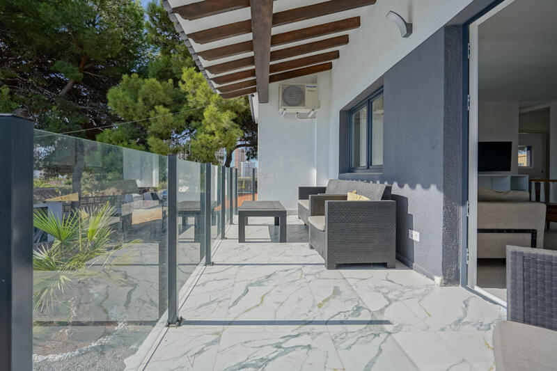 5 slaapkamer Villa Te koop 5 slaapkamer Villa Te koop