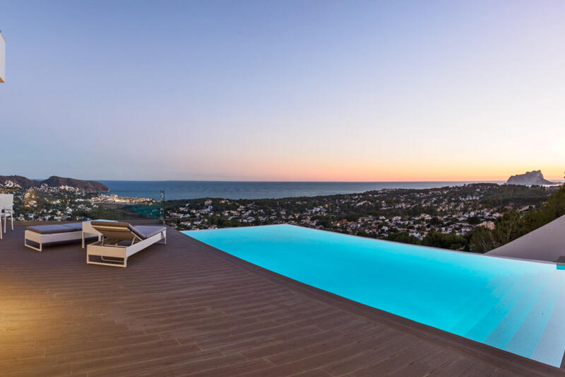 Villa for sale in Moraira, Alicante