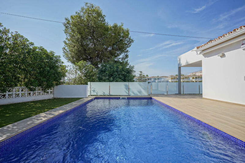 3 bedroom Villa for sale