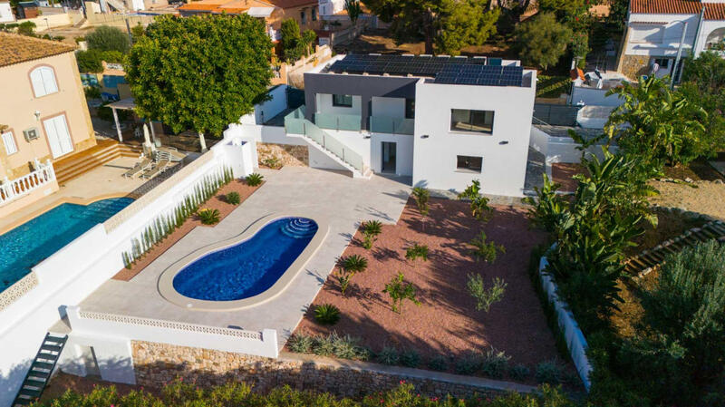 4 Cuarto Villa en venta