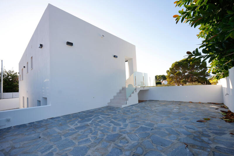 4 Cuarto Villa en venta