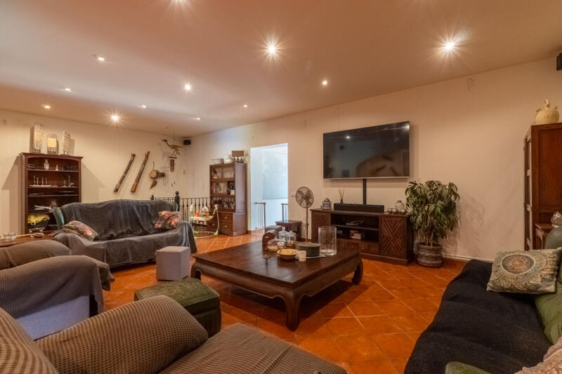 5 bedroom Villa for sale