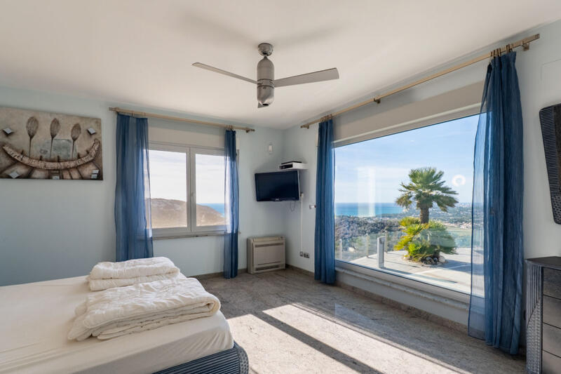 Villa til salg i Moraira, Alicante