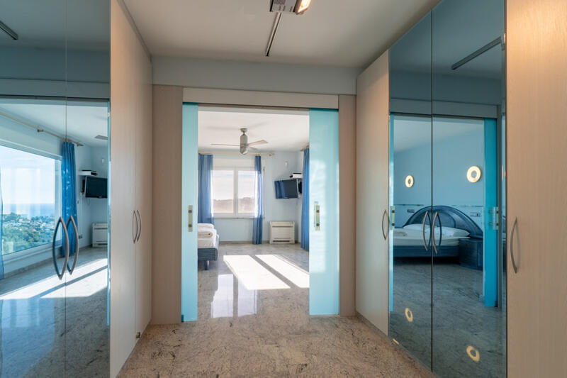 4 bedroom Villa for sale