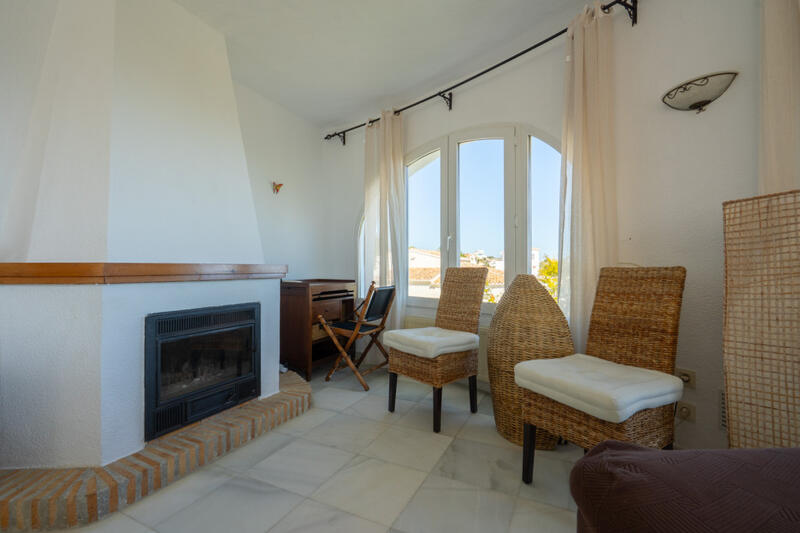 4 спальная комната вилла продается