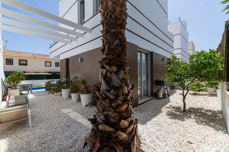 3 bedroom Villa for sale 3 bedroom Villa for sale