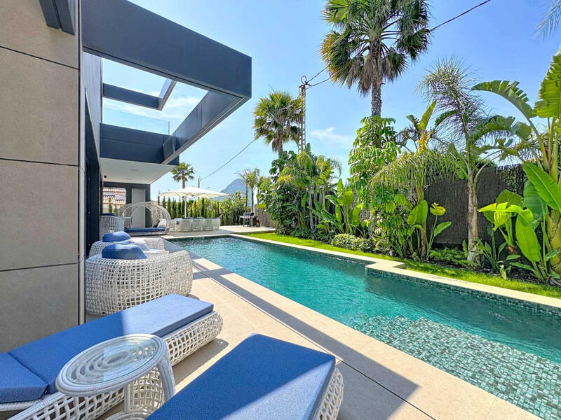 4 Cuarto Villa en venta