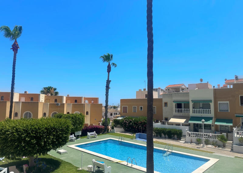 Villa Te koop in La Mata, Alicante