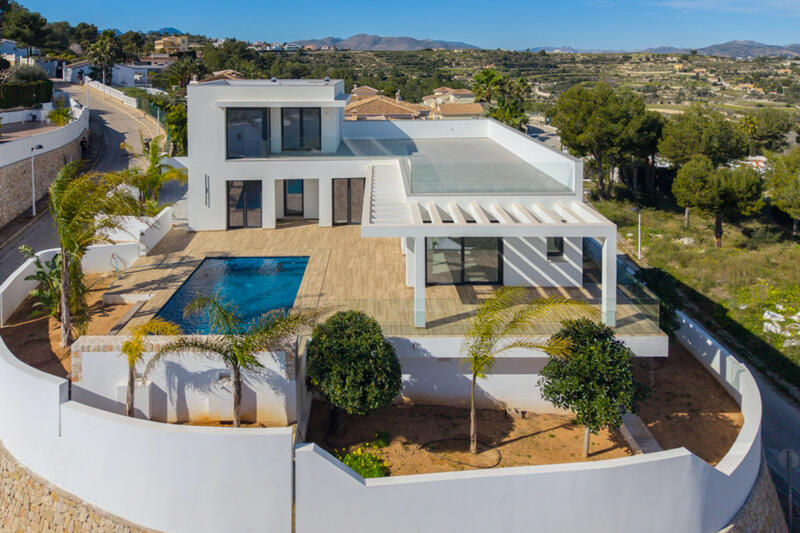 Villa for sale in Moraira, Alicante