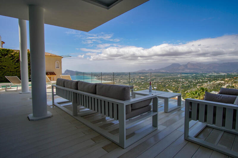 6 bedroom Villa for sale 6 bedroom Villa for sale