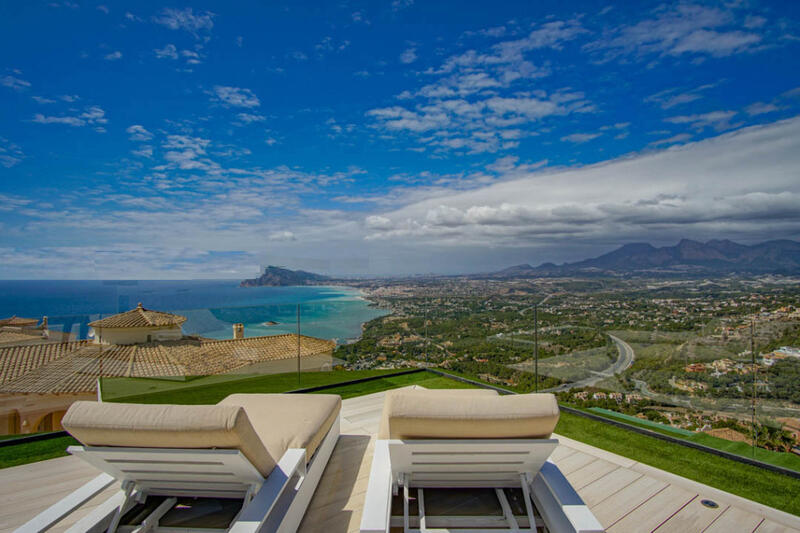 6 bedroom Villa for sale 6 bedroom Villa for sale