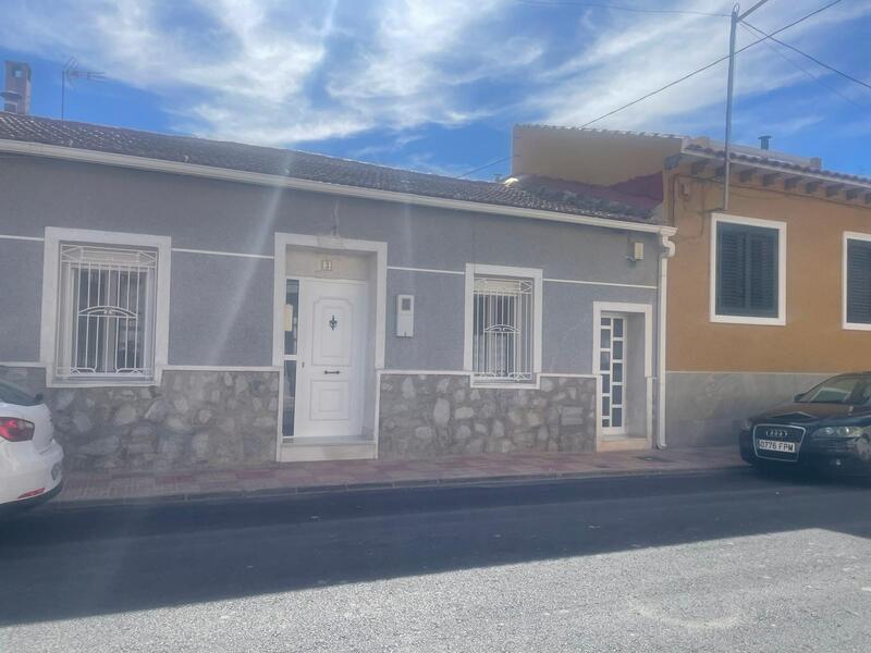 2 Cuarto Casa de Campo en venta