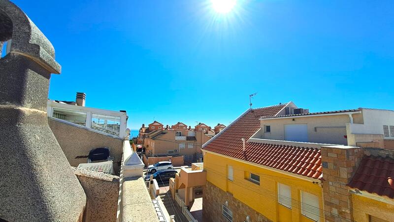 Maison de Ville à vendre dans La Mata, Alicante