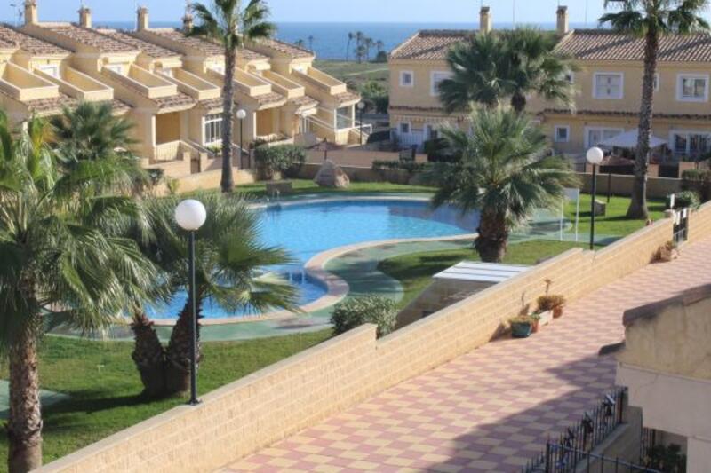 Adosado en venta en Punta Prima, Alicante