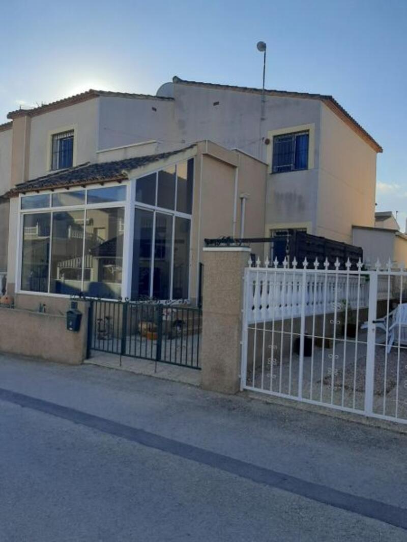 Villa for sale in Algorfa, Alicante