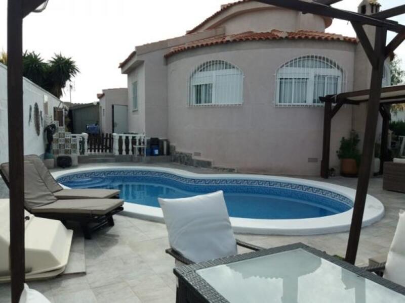 Villa for sale in Ciudad Quesada, Alicante