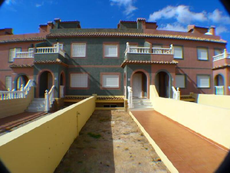 Townhouse for sale in Murcia, Murcia