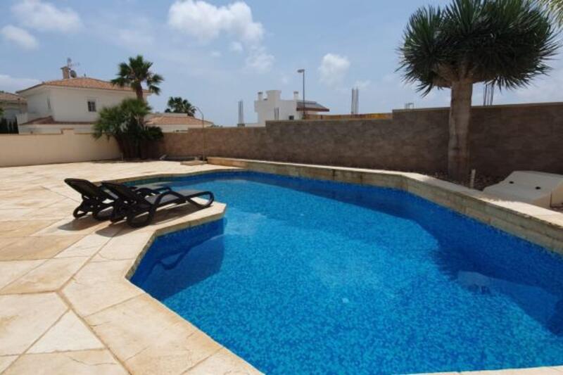 4 bedroom Commercial Property for sale