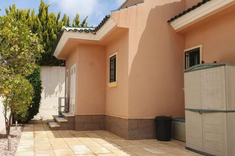 4 bedroom Commercial Property for sale