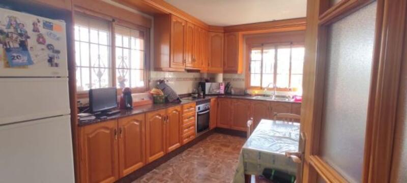 4 bedroom Country House for sale