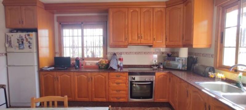 4 bedroom Country House for sale