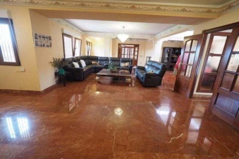 9 bedroom Country House for sale