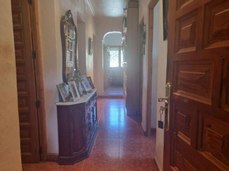 6 bedroom Country House for sale