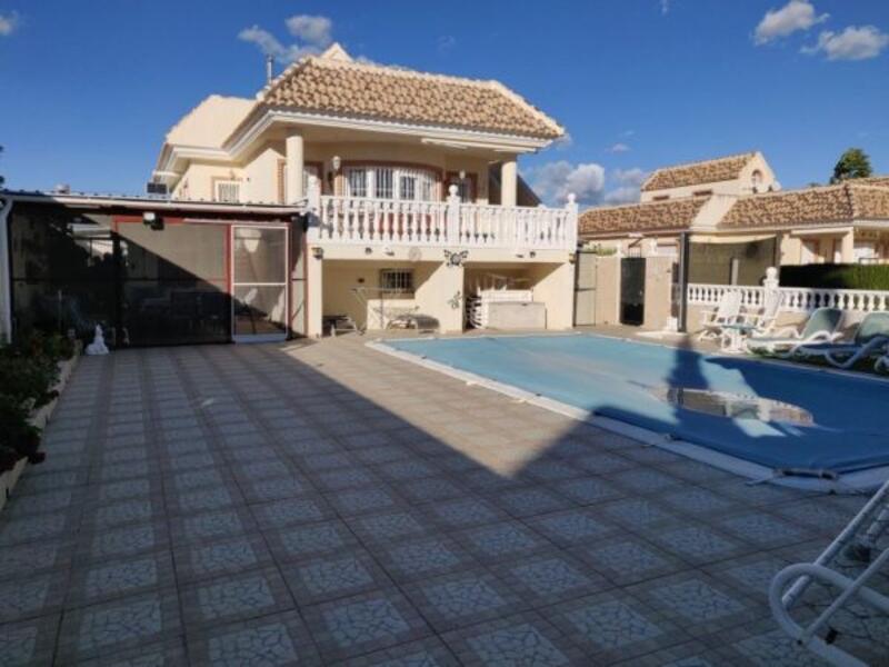 Villa til salgs i Fortuna, Murcia