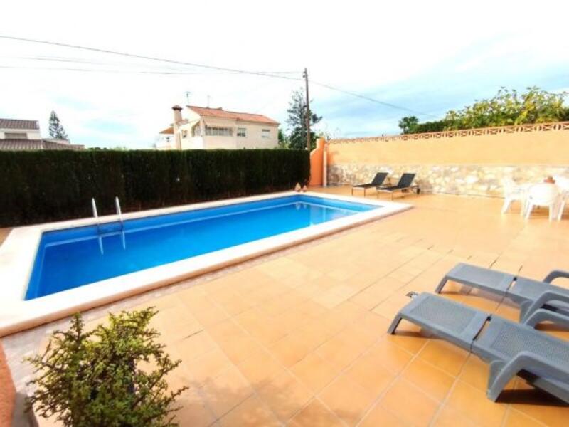 Villa for sale in San Vicente del Raspeig, Alicante