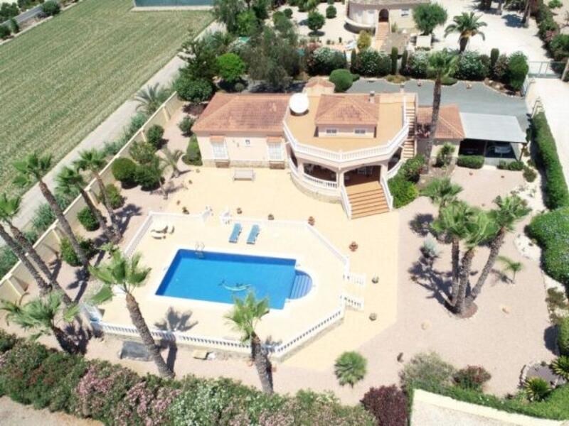 Деревенский Дом продается в Catral, Alicante
