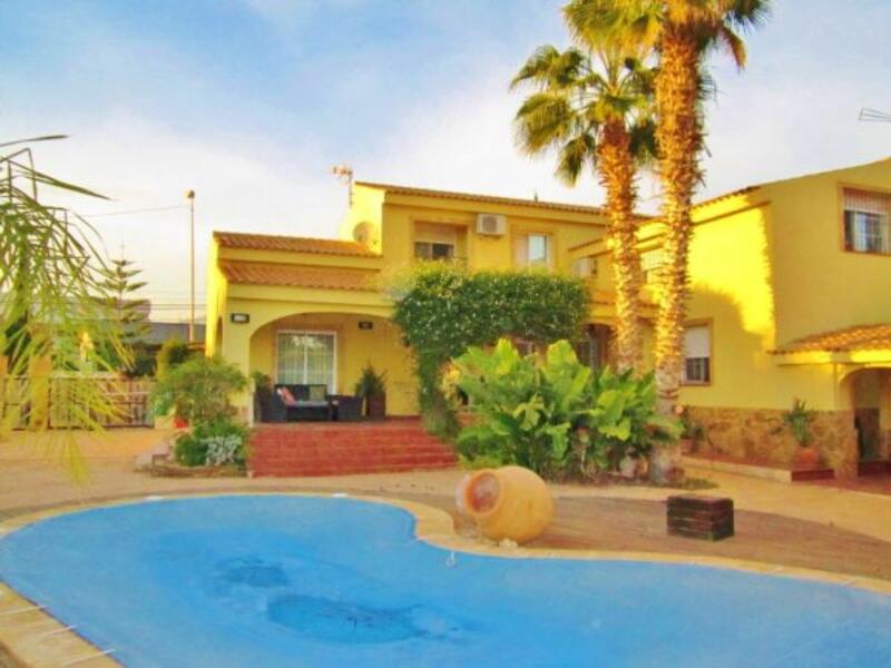 Деревенский Дом продается в San Vicente del Raspeig, Alicante