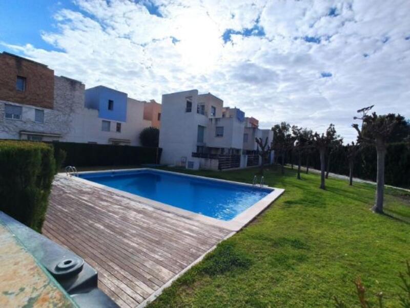 Villa en venta en San Vicente del Raspeig, Alicante