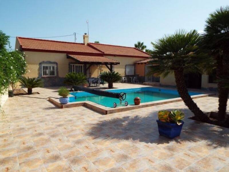 Country House for sale in Catral, Alicante