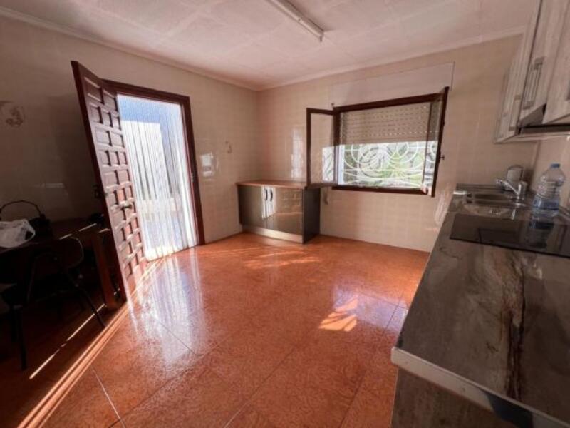 4 Schlafzimmer Landhaus zu verkaufen