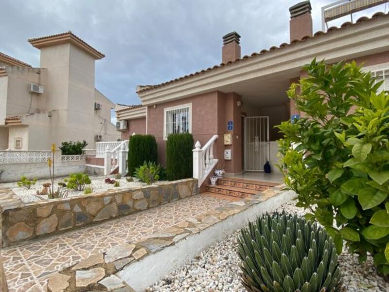 2 Cuarto Villa en venta