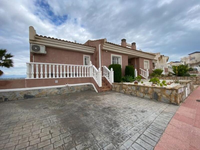 2 Cuarto Villa en venta