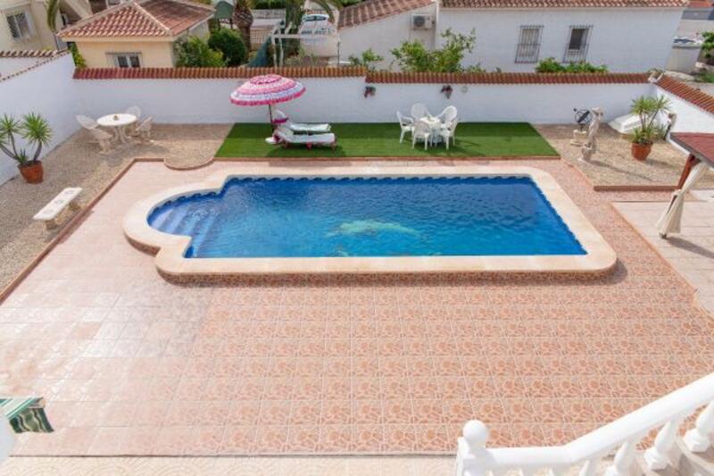4 Cuarto Villa en venta