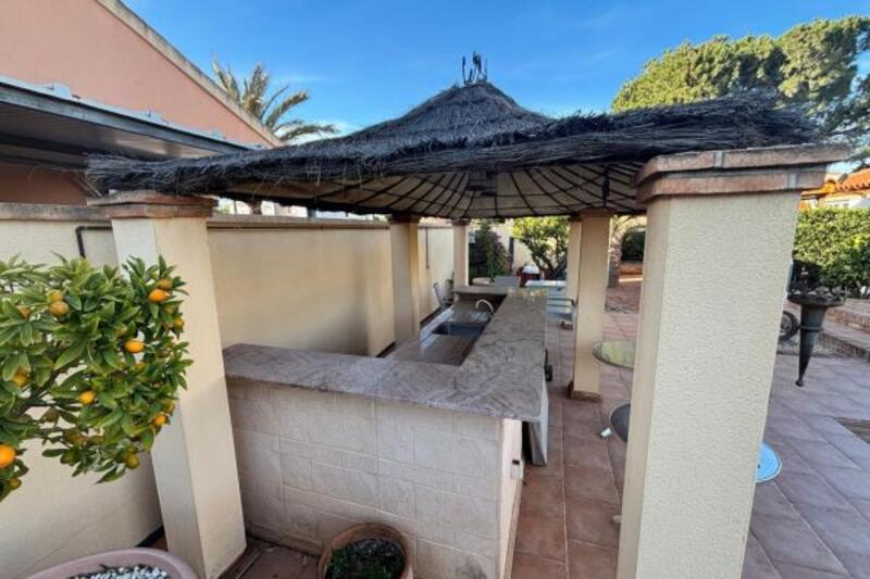 3 Cuarto Local Comercial en venta