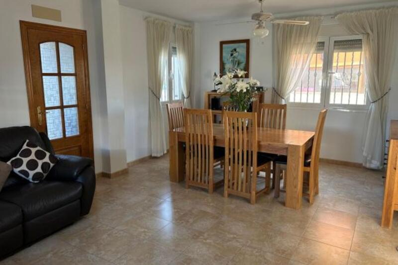 3 Cuarto Local Comercial en venta