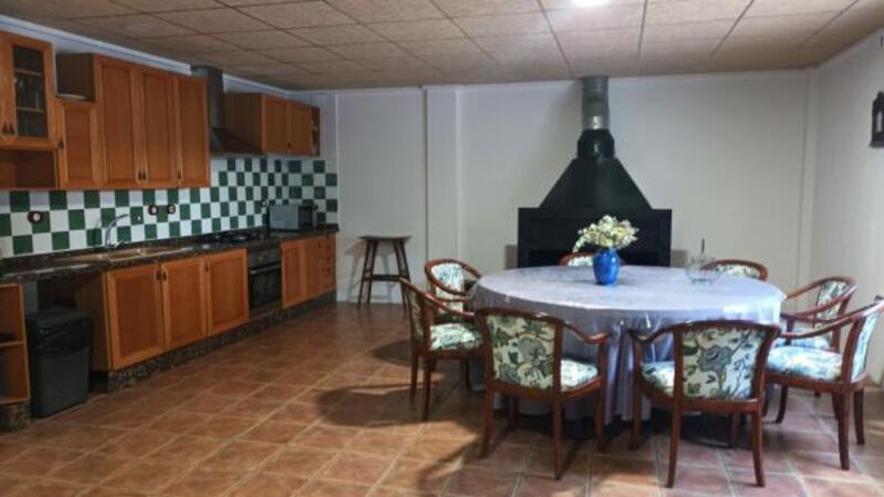 5 bedroom Country House for sale